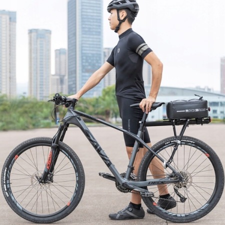 Torba sakwa rowerowa na bagażnik Rockbros 4L