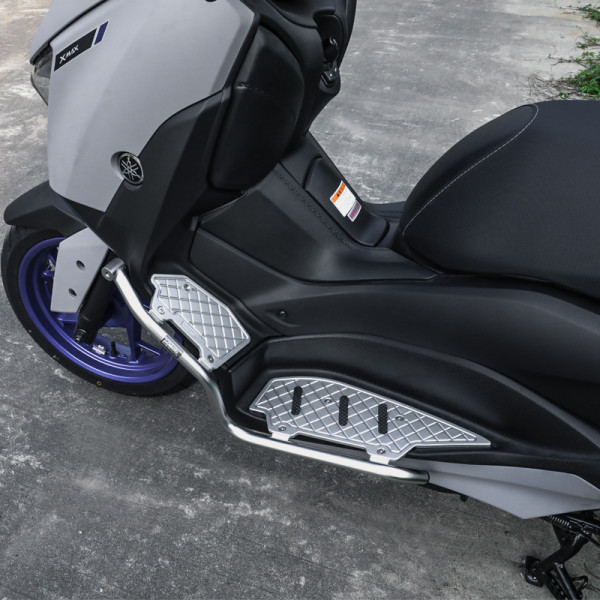 LOBOO Crash Bar do YAMAHA XMAX 300(2023- ) Silver